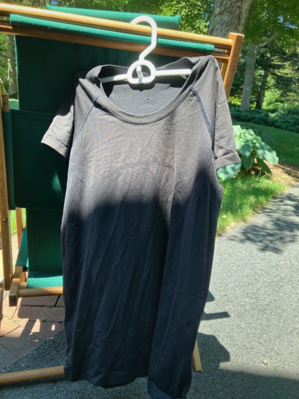 lululemon athletica Women's Black Short Sleeve Tee